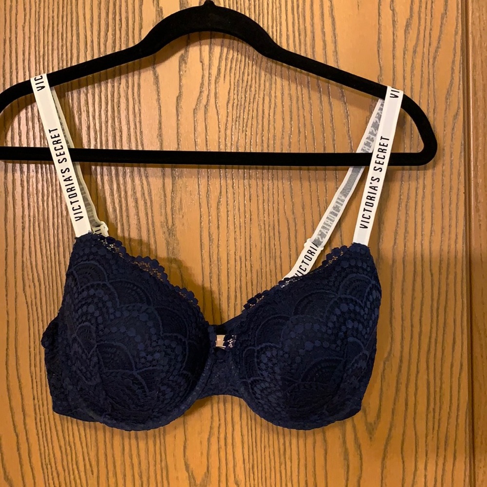 Victoria’s Secret bra